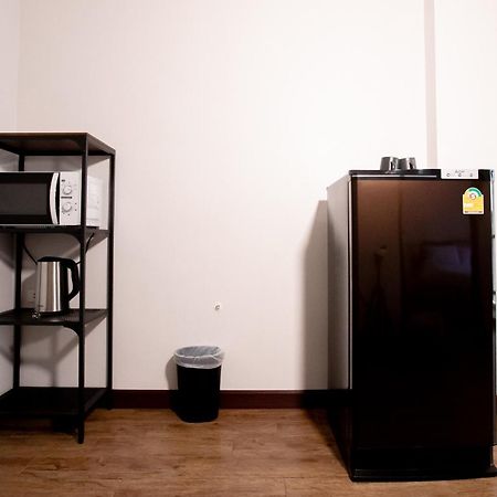 Room 36 Service Apartment 방콕 외부 사진
