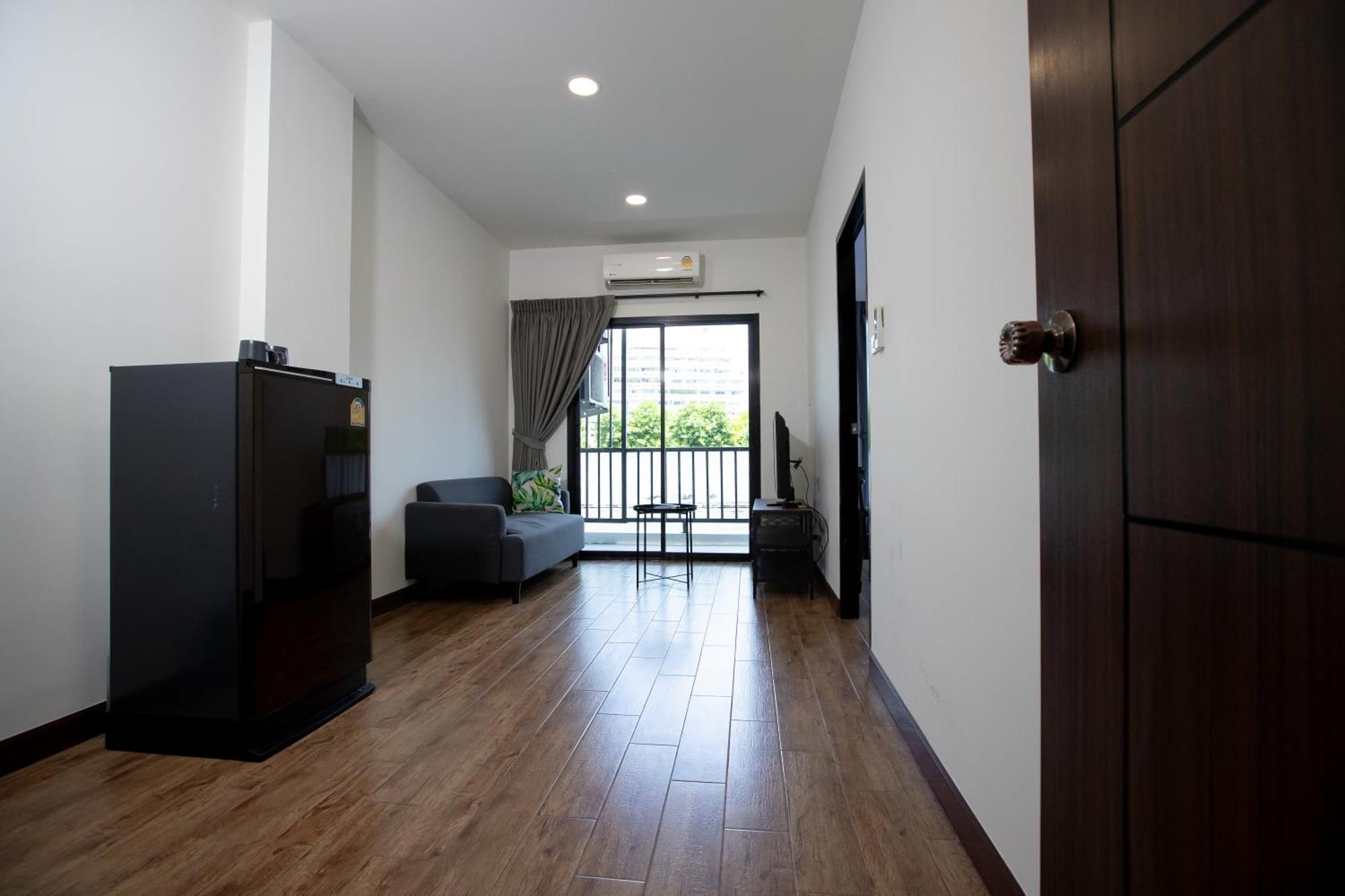 Room 36 Service Apartment 방콕 외부 사진